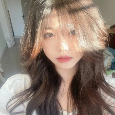 怕羞的黄莺